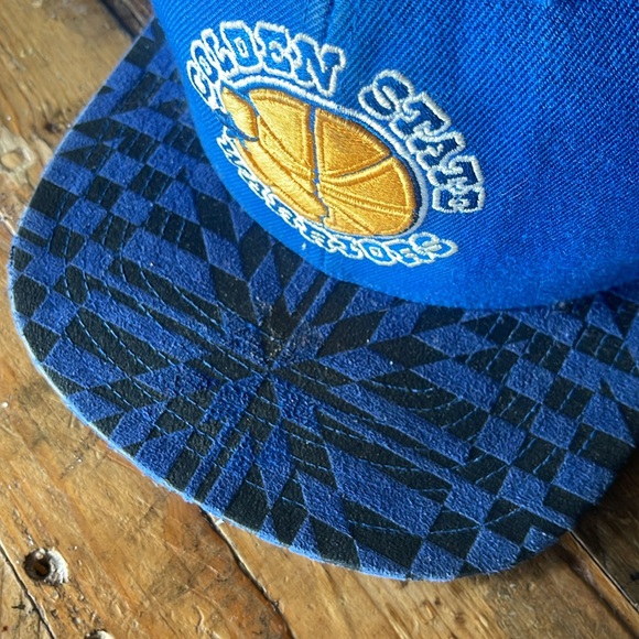 Vintage Golden State Warriors Mitchell & Ness Snapback - Picture 7 of 7